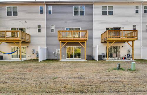 10 Mi to Downtown Raleigh Family Retreat - Foto 24