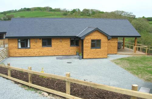 River Lodge Hot Tub Sleeps 6 - Photo 16