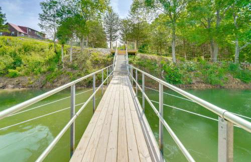 Boat Dock Pet-Friendly Douglas Lake Getaway! - Foto 32