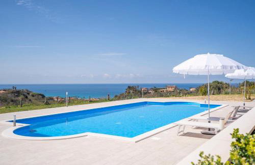 Villa Adele - Family Apartments with panoramic pool - Foto 3