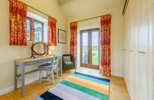 Coursehill Barn - Photo 11