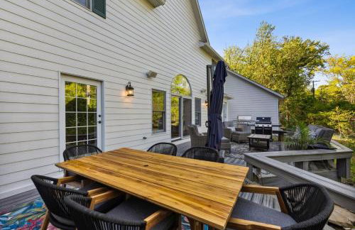 Hoosier Estate - Steps to IU - Photo 44