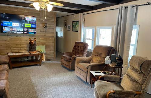 Grandma's Home in the Woods. Yellowstone - Foto 13