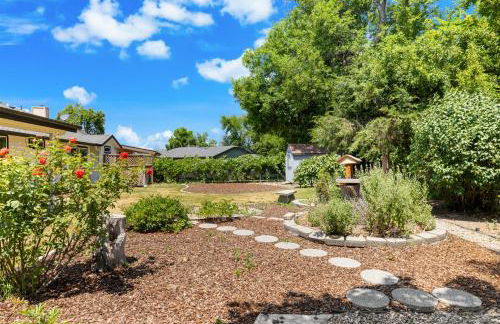 Stylish Renovation, Perfect for Families & Pets, Garage Parking, Sleeps 10 - Foto 39