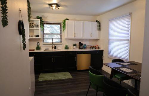 Big Group Getaway House Near Chicago - Foto 24