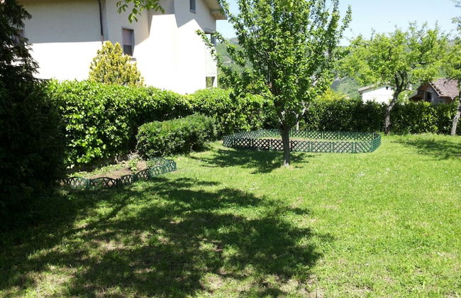 Peaceful Stay With Garden - Photo 19