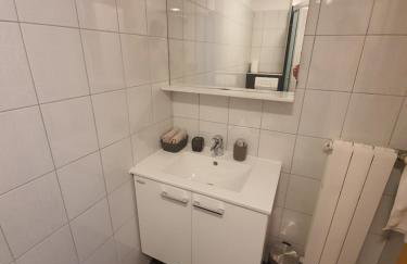 Sunny Garden Villa with Pool - Foto 34