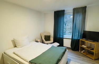 Vollständig möblierte Wohnung in zentraler Lage von Saarbrücken-Scheidt - Foto 1