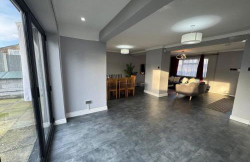 Luxurious House - Foto 28