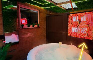 Hot Tube&Private Driveway&11 Guests Family&Contractors Bedford - Foto 66