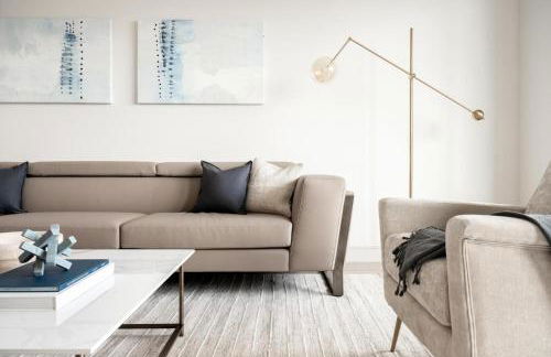 Contemporary Condo - Grill - Balcony - Tesoro - Foto 13