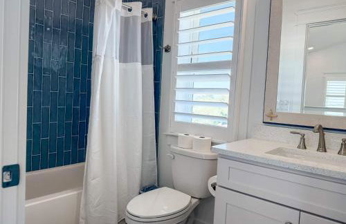 Serenity by the Sea St George Island Pool Home - Foto 53