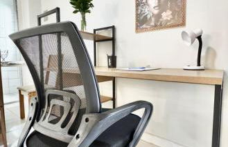 Ape Elegance com ar condicionado cama queen no centro - Foto 13