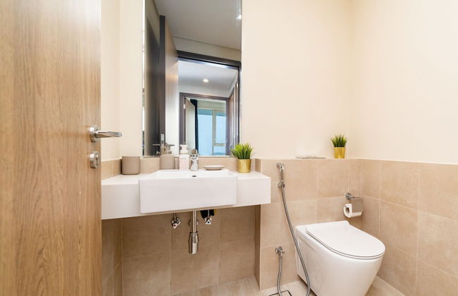 Pristine Cozy One Bedroom Suite - Photo 14