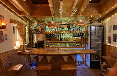 Detached property, beams, hot tub large garden - Photo 32