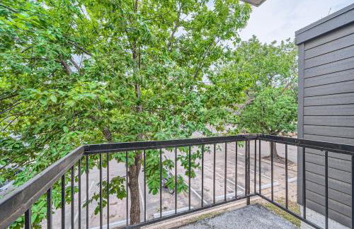 Your 2B Getaway - Steps 2 Dtwn - Sleeps 6 - Pool and Prkg - Foto 15