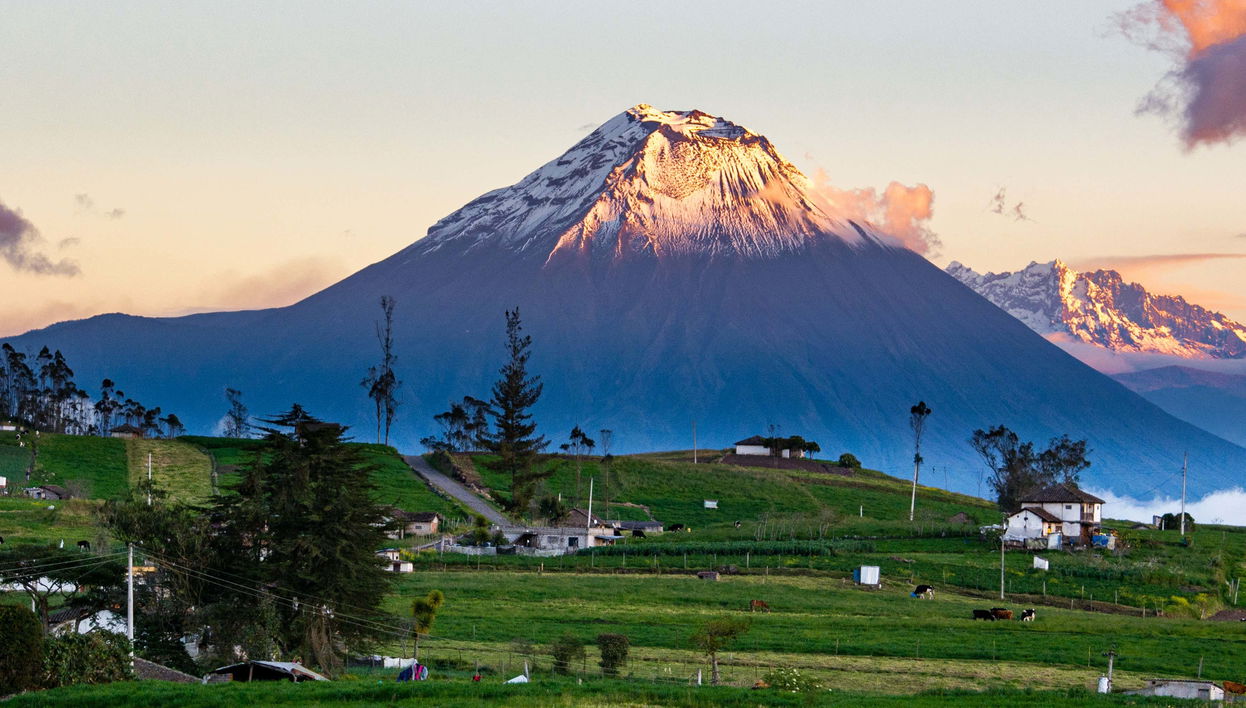 Tungurahua Volcano 2-Day Hiking Excursion