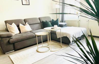 Modern eingerichtetes Apartment mit Balkon - Foto 2