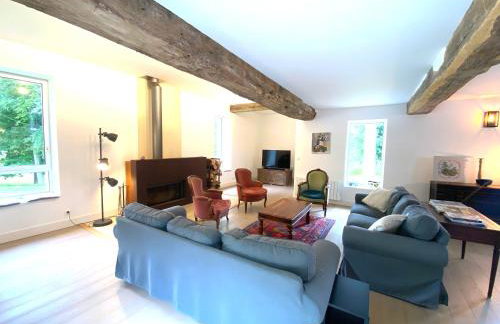 Le Pressoir du Château de Neuville - Piscine chauffée - Jeux - Forêt - Foto 11