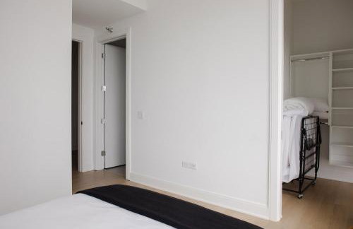 Premier Penthouses and Apartment with Captivating Views of Millennium Park - Photo 22