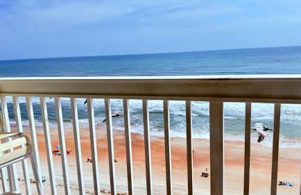 Breathtaking OCEAN FRONT Condo in Daytona Beach - Foto 7