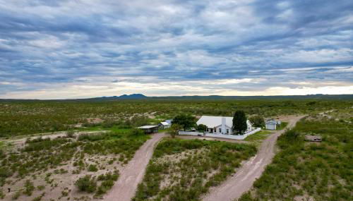 Historic Ranch outside Marfa Texas - Foto 2