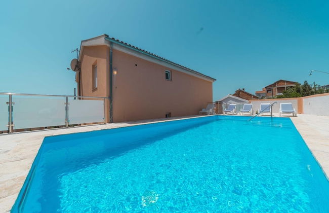 Capacious Holiday Home in Maslenica - Foto 16