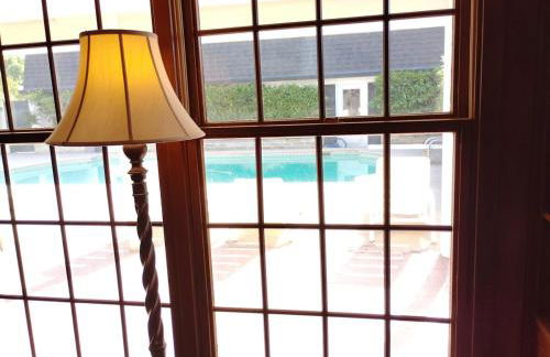 Massive 4 Bedroom House with Pool - Foto 3