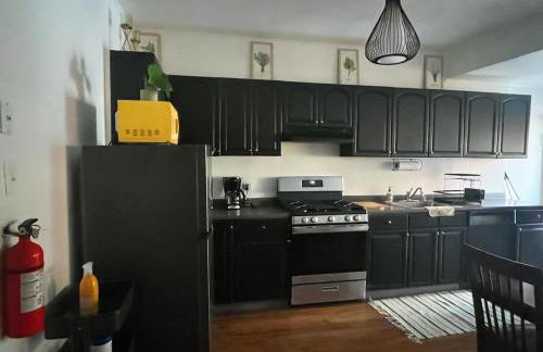 Ironbound 4 bdrm Industrial Suite! FREE parking - Photo 20