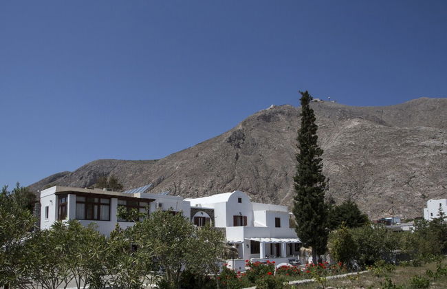 Birds Villa Apartments with Heated Pool - Including Car and Breakfast - Photo 58