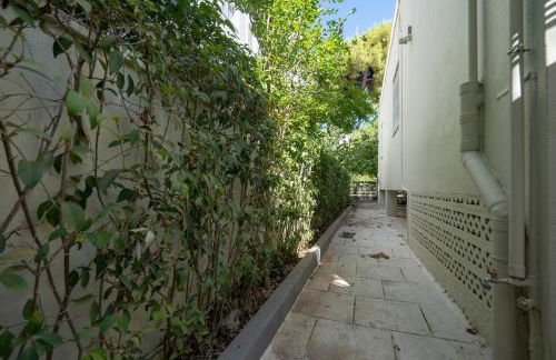 Retro 2-Bdrm House Near Metro in Heraklion by ΜΡS - Foto 35