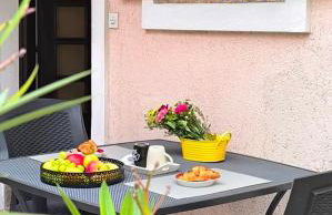 Leona's paradise - Photo 1