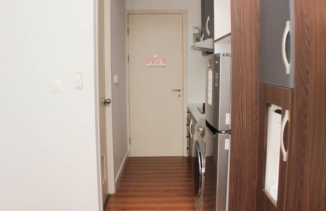 Homey And Minimalist 2Br At Patraland Urbano Apartment - Foto 18