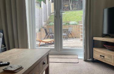 Rotherham,Meadowhall,Magna,Utilita Arena,with WIFi and Driveway - Foto 2
