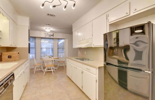 Beaumont Rental Home about 2 Mi to Gulf Terrace Park! - Foto 2