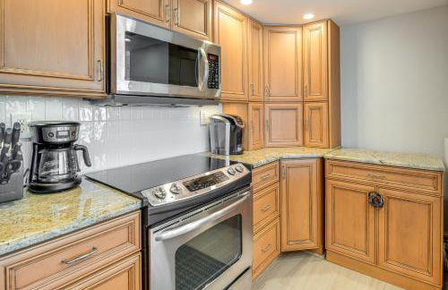 Waterfront Nokomis Condo Less Than Half Mile to Beach! - Foto 11