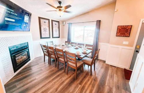 Pet Friendly/3 King Beds/Mins to Airport - Foto 9