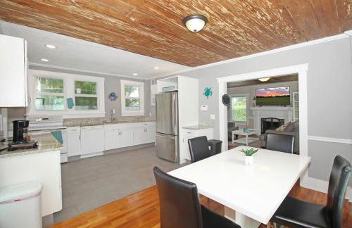 Modern 3BR, Pet-Friendly, WiFi, Washer & Dryer - Foto 41