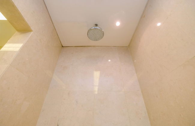 Homey Penthouse 3Br With Extra Room Kemang Village Apartment - Foto 21