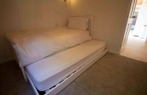 The Little House - Photo 27