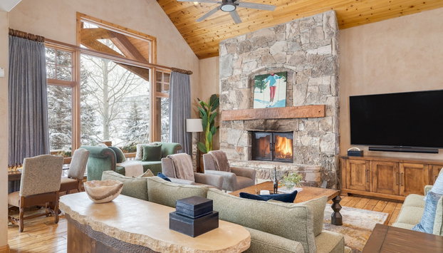 Telemark Luxury Retreat by Avantstay Stunning Views w Hot Tub Theatre Room and Pool Table - Foto 3, Habitación