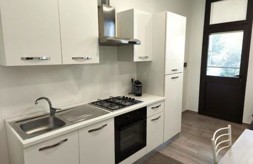 Apartment near the Ferrari Museum, Wi-Fi, fully equipped kitchen, Free street parking - Photo 4