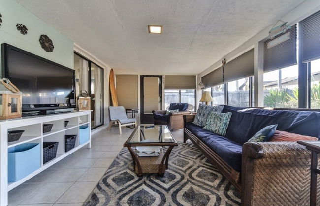 Amazing Pet Friendly 3 Bed House - Heated Pool 3 Bedroom Home by RedAwning - Foto 19