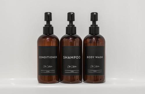 Capitol House - 3 Bed 1 Full and 1 Half Bath, Pet Friendly with Hot Tub walk to Lucas Oil Stadium - Foto 36