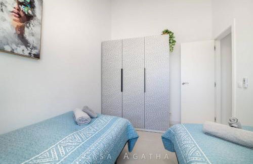 CASA AGATHA - 3 terraces, AC, tv channels, 2 bedrooms & bathrooms, heated pool - Foto 29