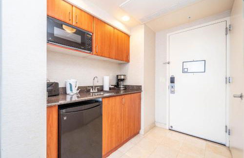 TRUMP INTERNATIONAL BEACH RESORT 2 BEDROOM APARTMENT 1600 Sf Ocean and Bay View - Foto 21