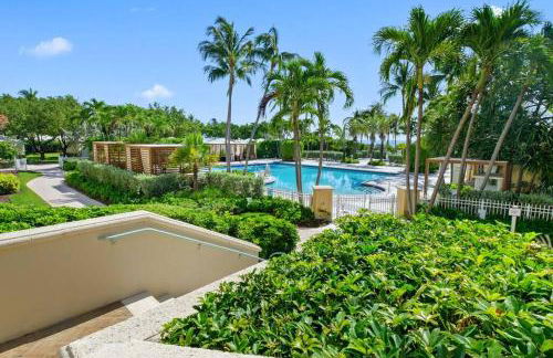 Leave the Worries Behind & Relax in Our Suite! - Foto 11