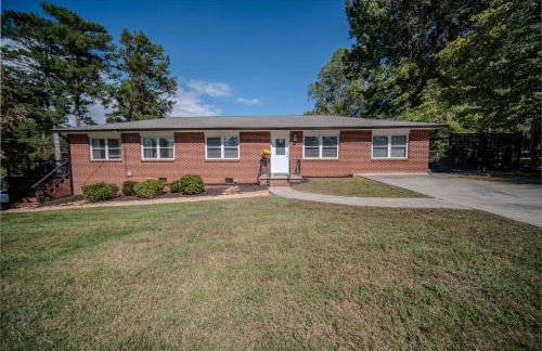 Parkside Place Entire Home in Acworth - Foto 46