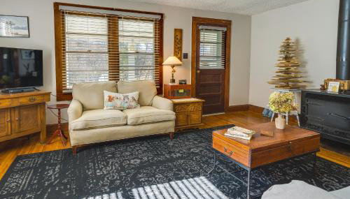 Pet-Friendly Topton Home with Patio, Deck and Views! - Foto 4