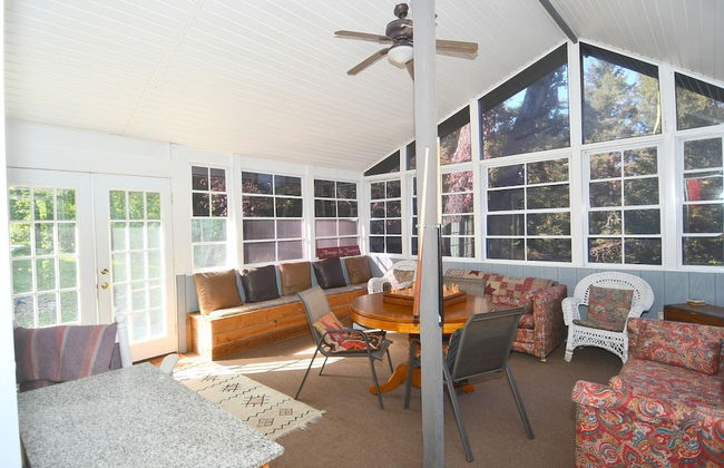 Serendipity - Large 5BR With a Hot Tub - Photo 40